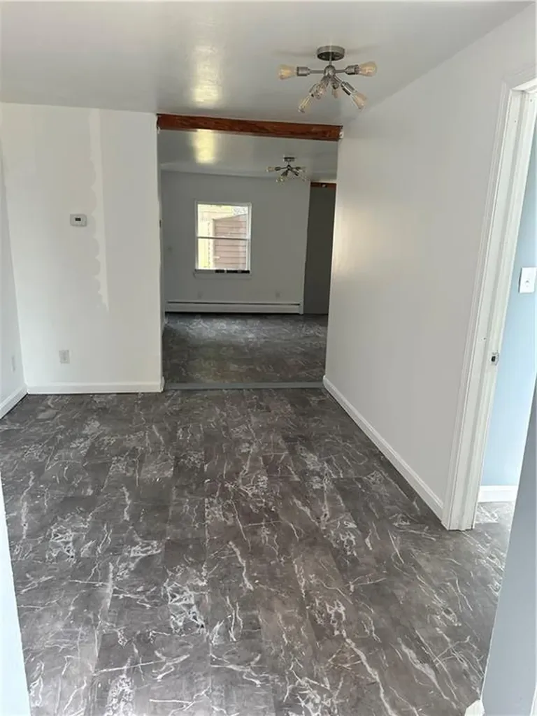 107 Earl Street West Warwick RI 02893