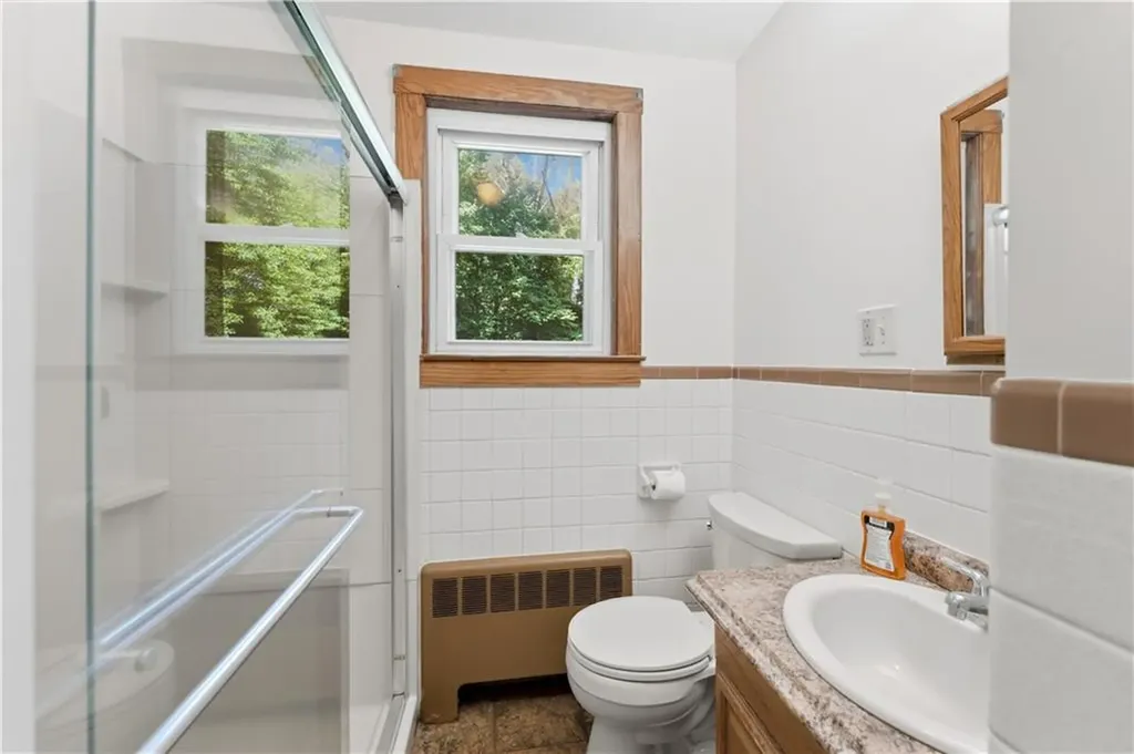 917 Woonsocket Hill Road North Smithfield RI 02896