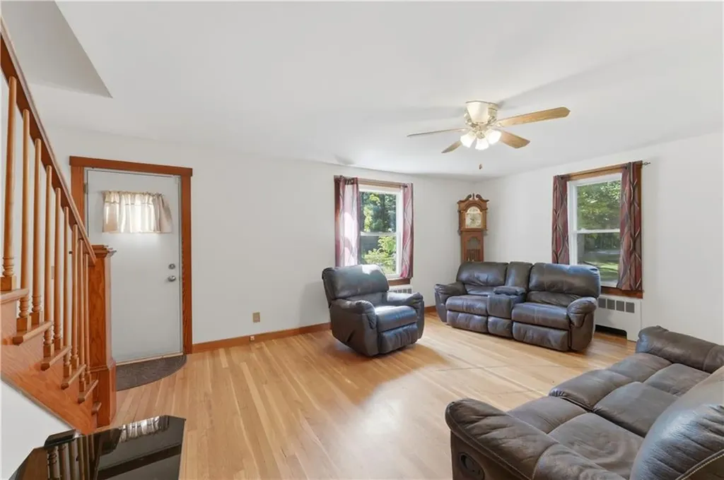 917 Woonsocket Hill Road North Smithfield RI 02896