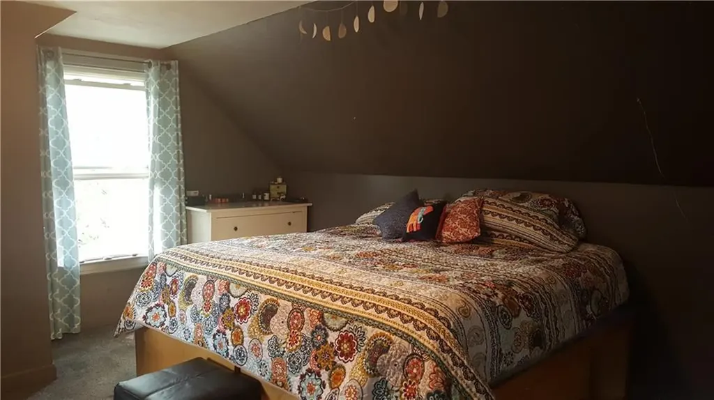 92 Fales Avenue Barrington RI 02806