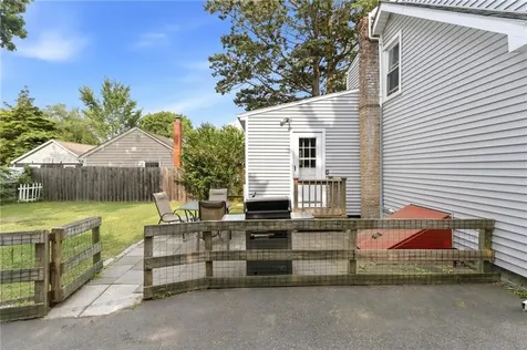 34 Platt Street Bristol RI 02809