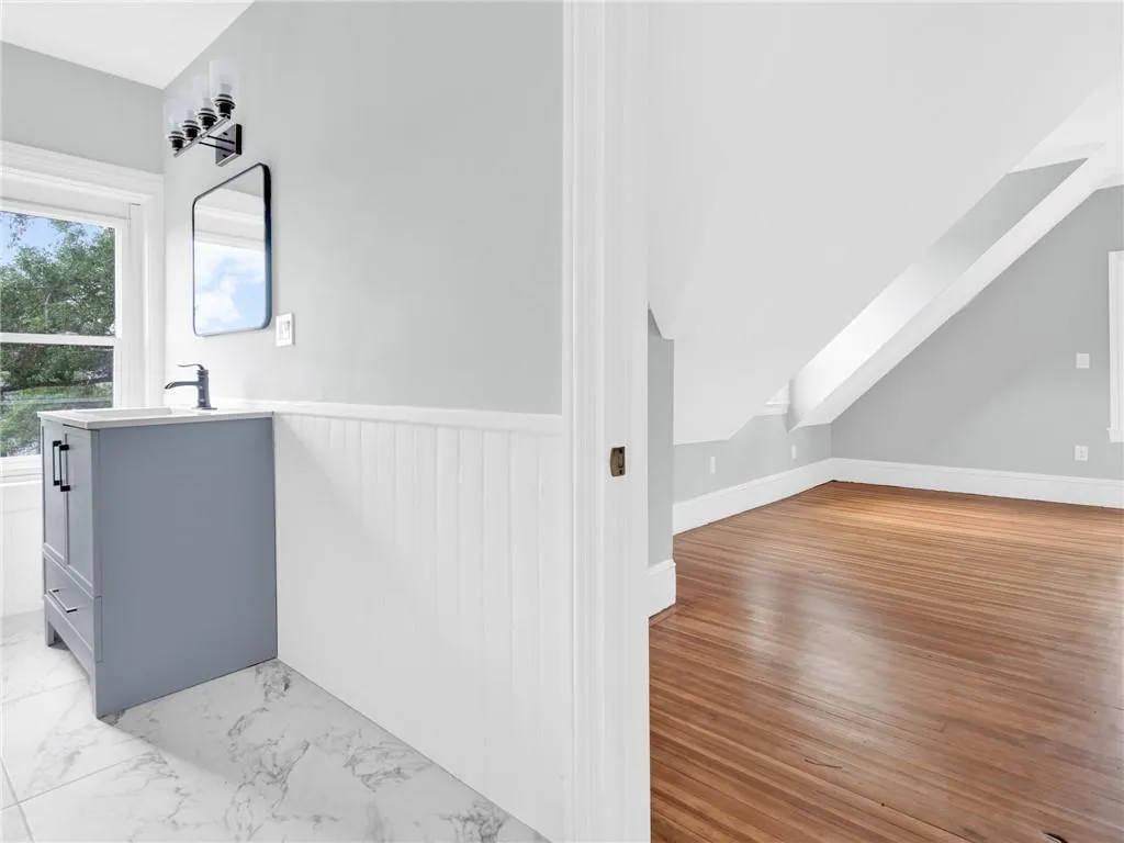 166 Waterman Street Providence RI 02906