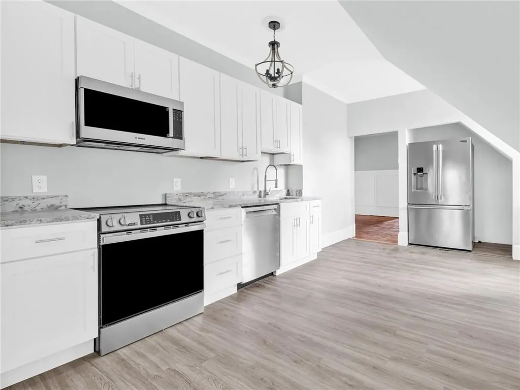 166 Waterman Street Providence RI 02906