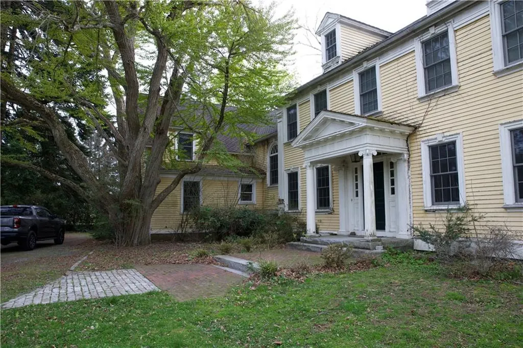 197 Rumstick Road Barrington RI 02806