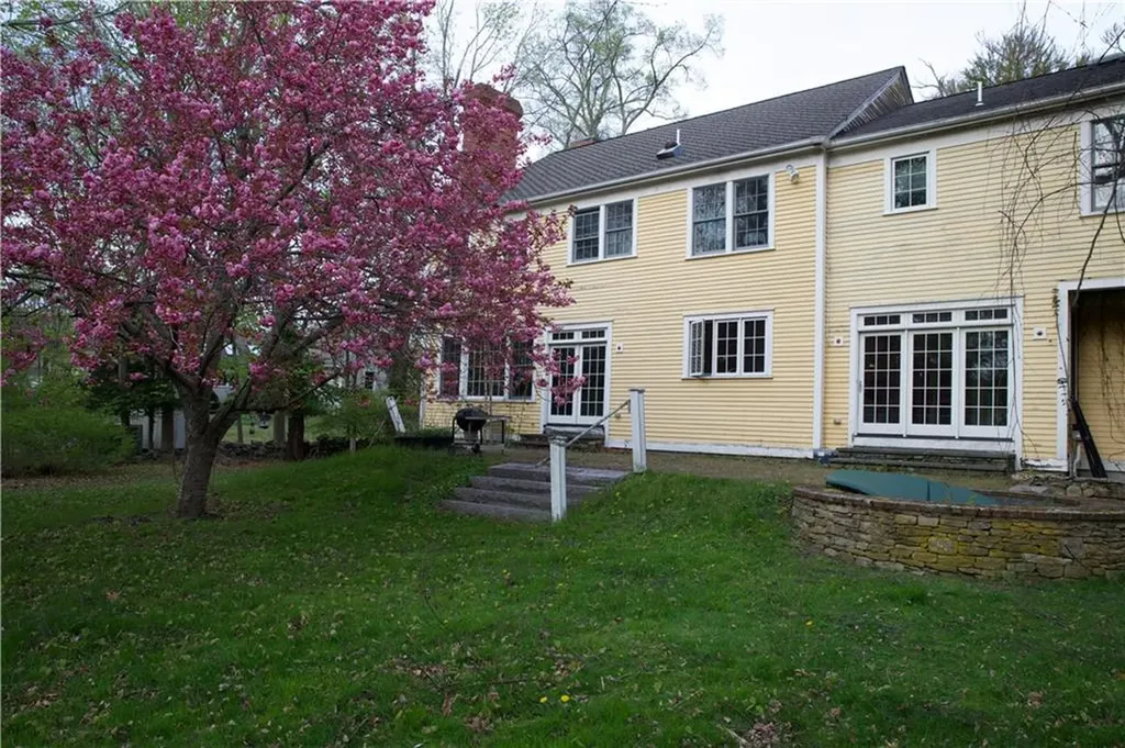 197 Rumstick Road Barrington RI 02806