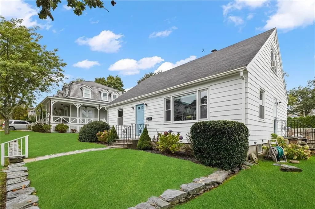 6 Cliff Terrace Newport RI 02840