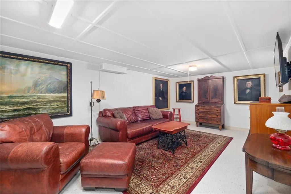 6 Cliff Terrace Newport RI 02840