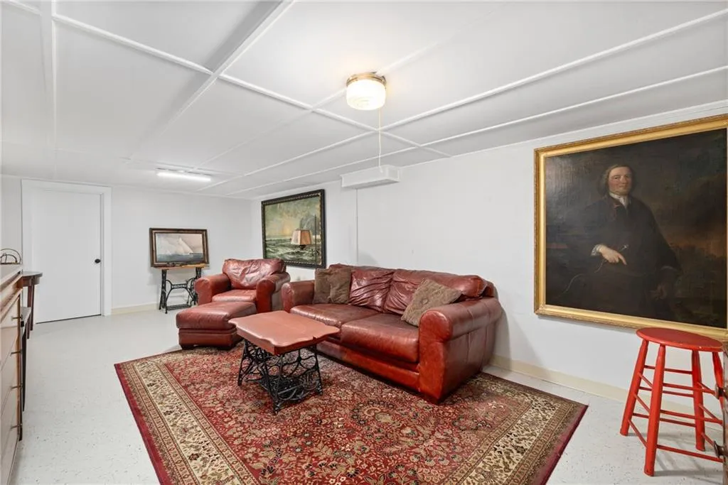 6 Cliff Terrace Newport RI 02840
