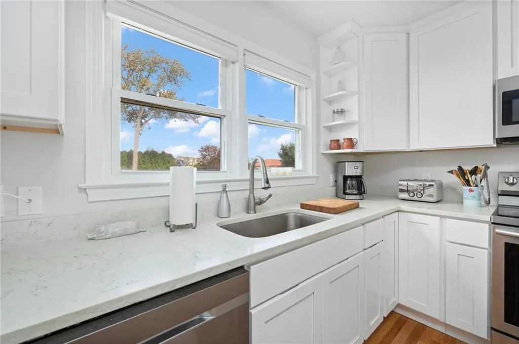 6 Cliff Terrace Newport RI 02840