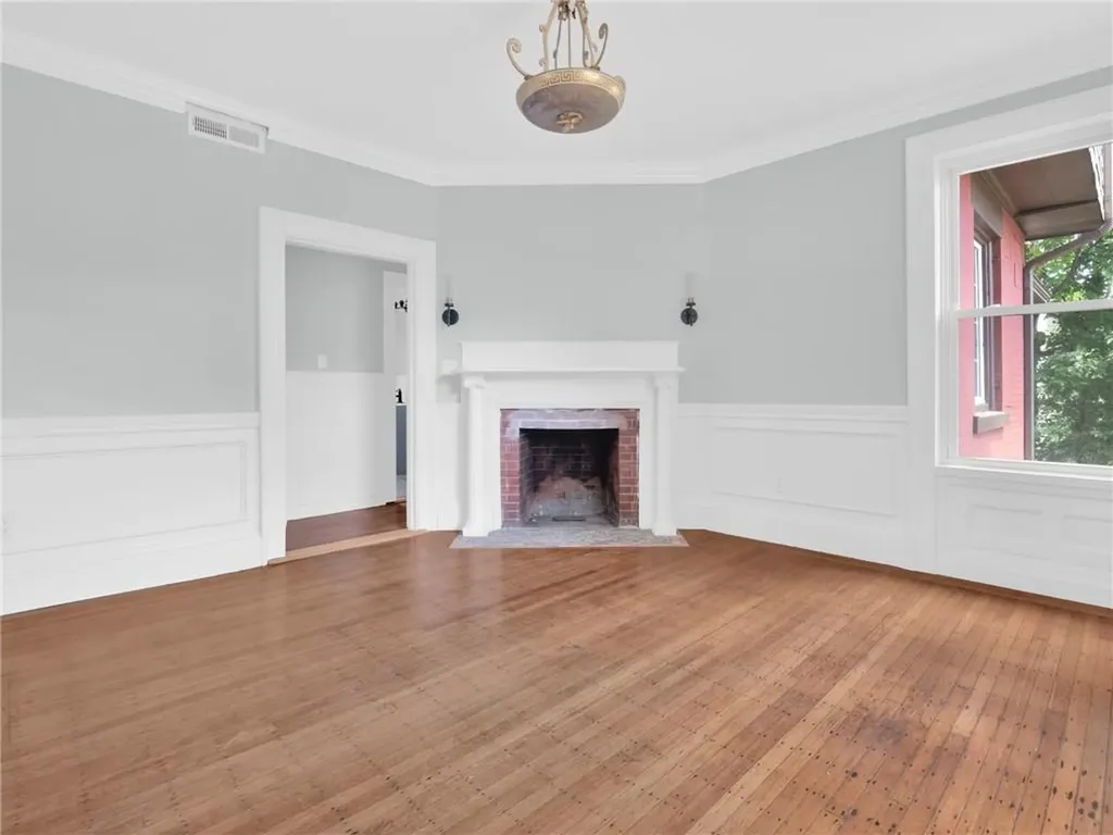 166 Waterman Street Providence RI 02906
