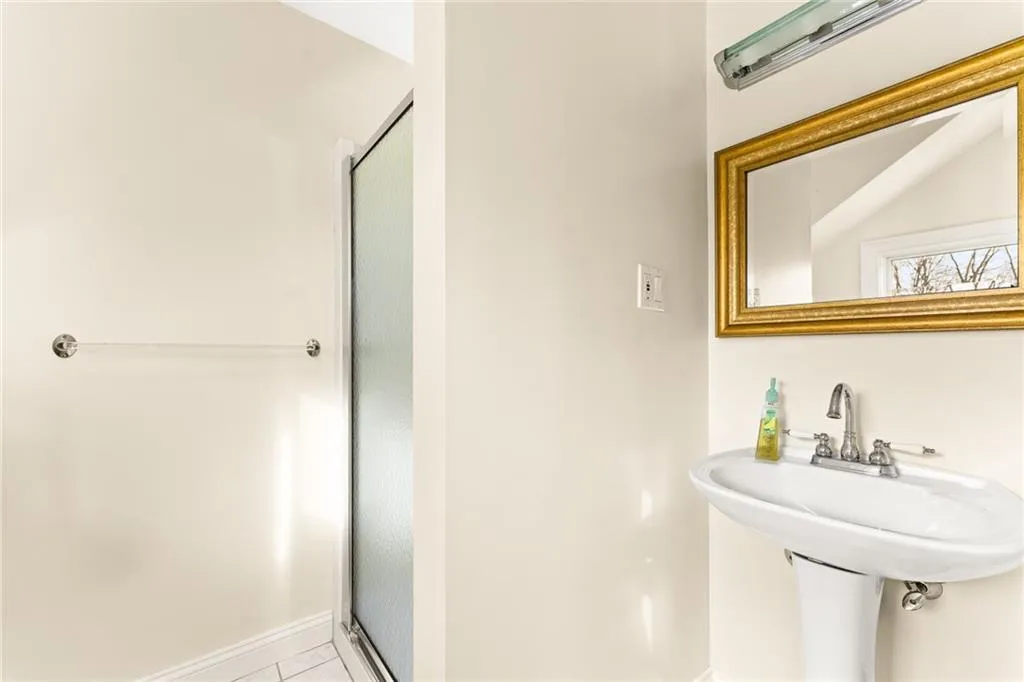163 Beachwood Drive Warwick RI 02818
