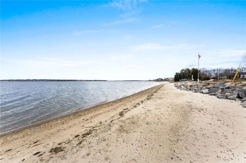 163 Beachwood Drive Warwick RI 02818
