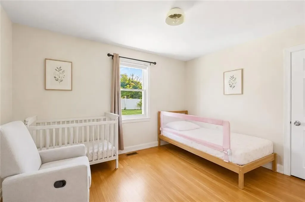 5 Interlocken Road East Providence RI 02914