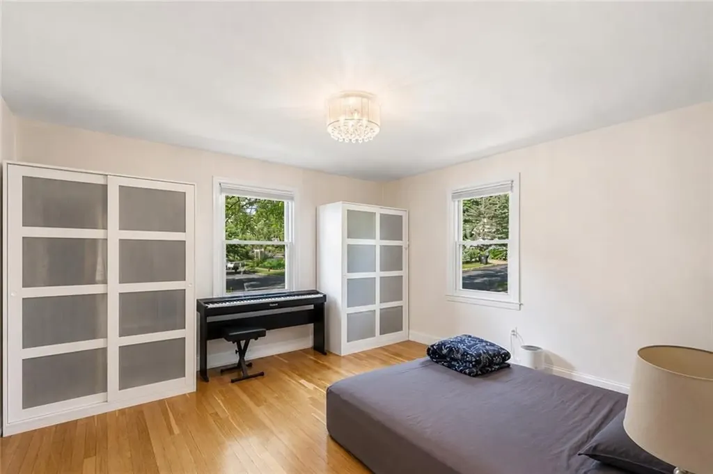 5 Interlocken Road East Providence RI 02914