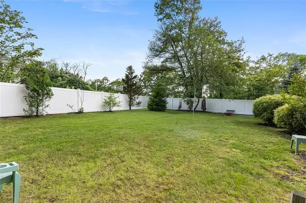 5 Interlocken Road East Providence RI 02914