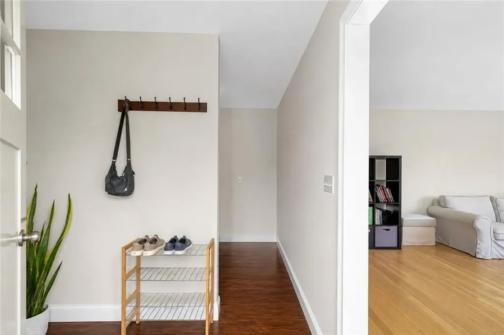 5 Interlocken Road East Providence RI 02914