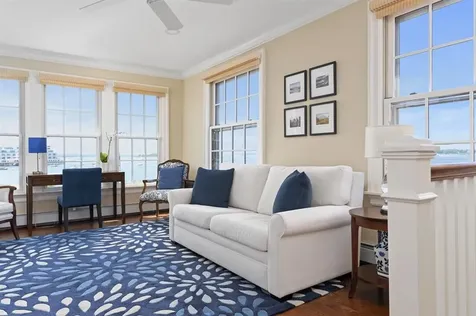 217 Hope Street Bristol RI 02809