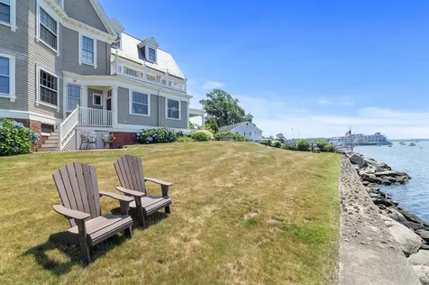 217 Hope Street Bristol RI 02809