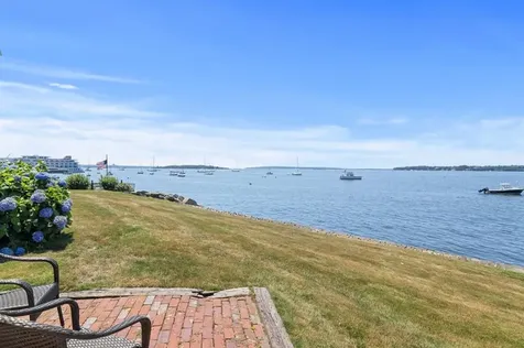 217 Hope Street Bristol RI 02809