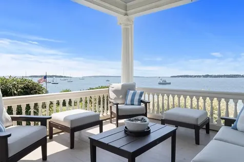 217 Hope Street Bristol RI 02809