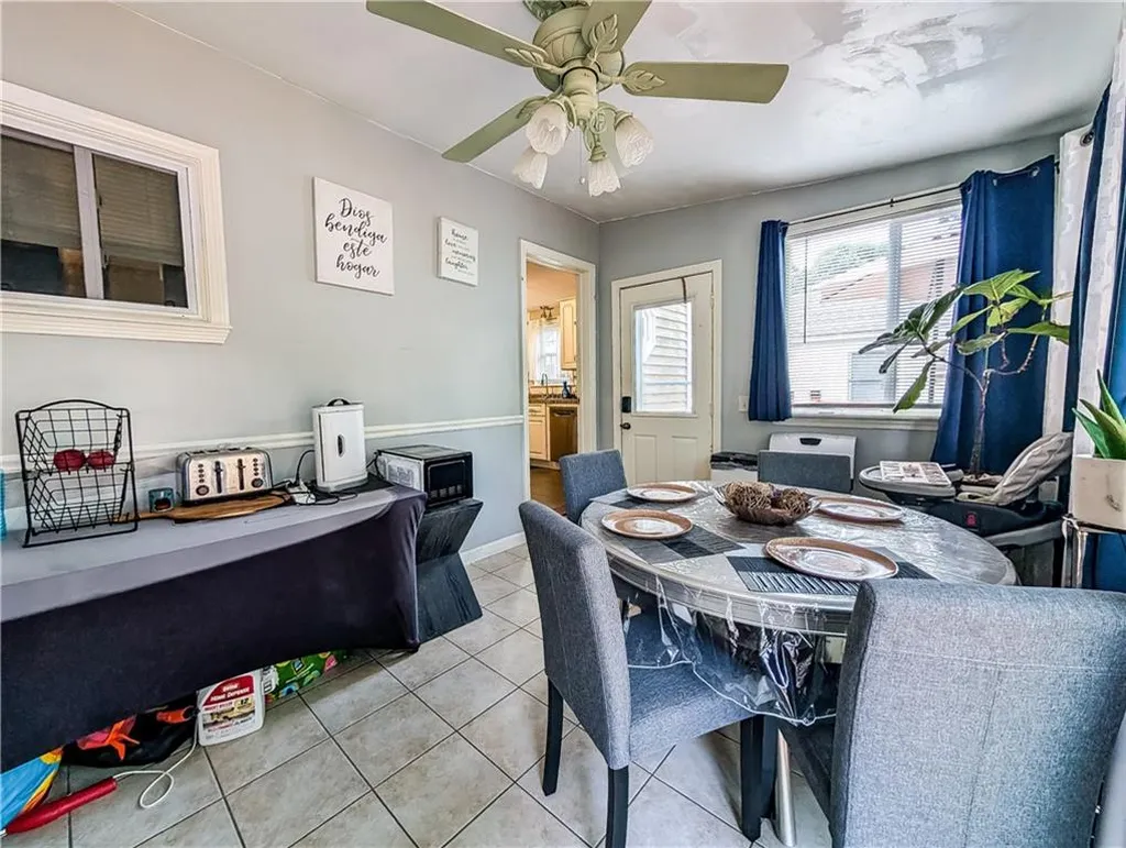 115 Davis Avenue Cranston RI 02910