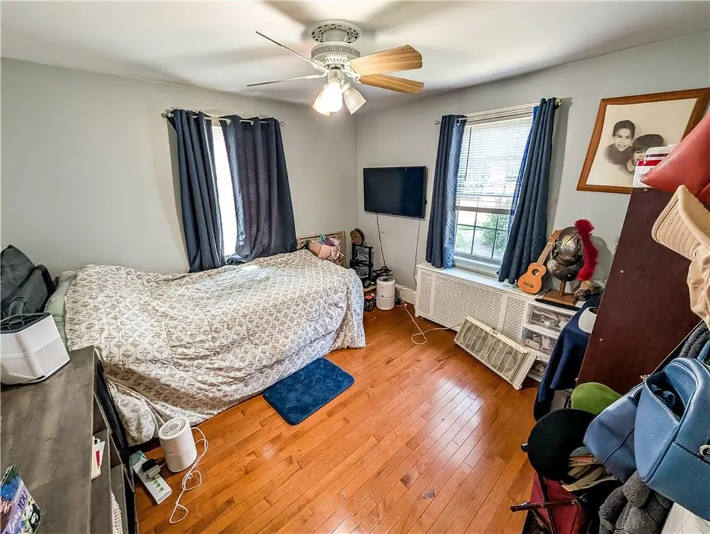 115 Davis Avenue Cranston RI 02910