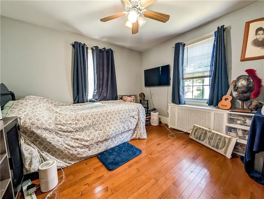 115 Davis Avenue Cranston RI 02910