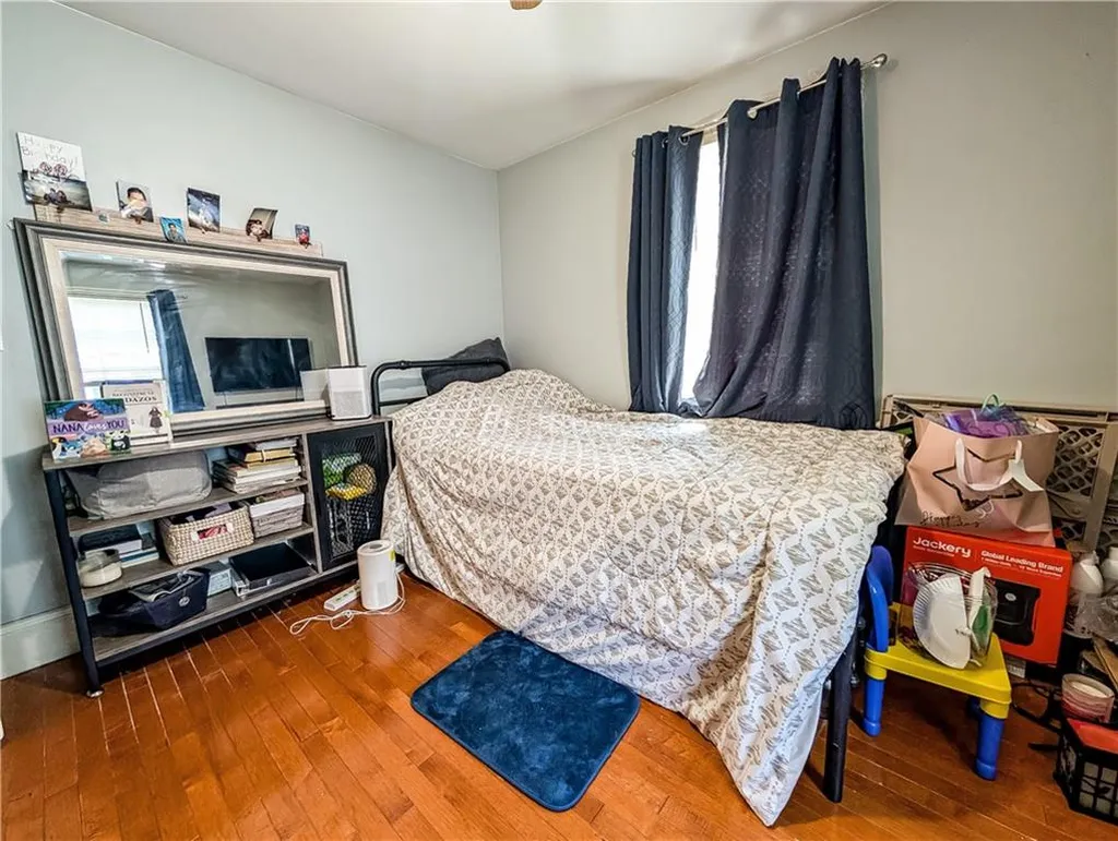 115 Davis Avenue Cranston RI 02910