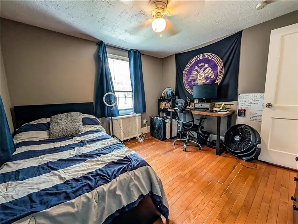 115 Davis Avenue Cranston RI 02910
