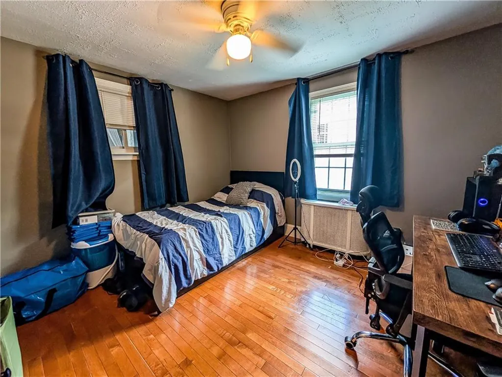 115 Davis Avenue Cranston RI 02910