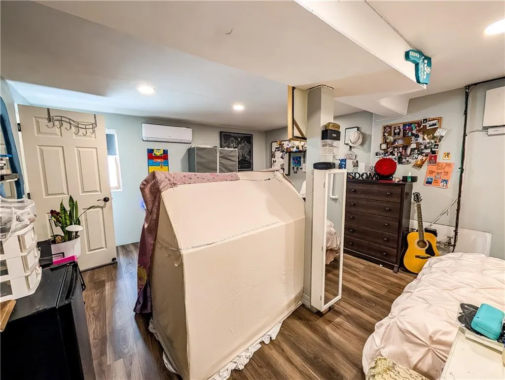 115 Davis Avenue Cranston RI 02910
