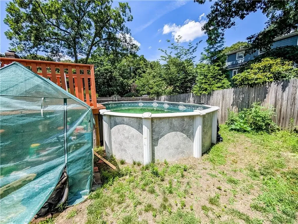 115 Davis Avenue Cranston RI 02910