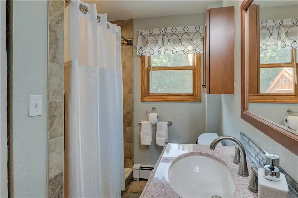 15 Whipple Avenue Barrington RI 02806
