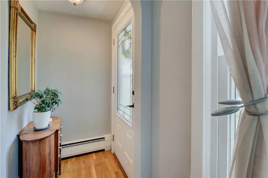 15 Whipple Avenue Barrington RI 02806