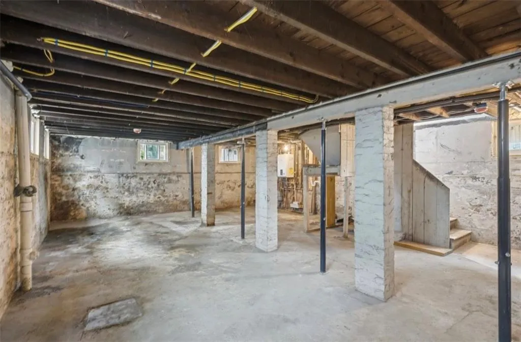 252 Califonia Avenue Providence RI 02905