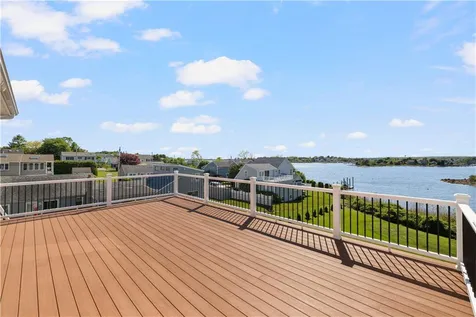 84 Carver Lane Narragansett RI 02882