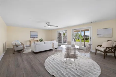 84 Carver Lane Narragansett RI 02882