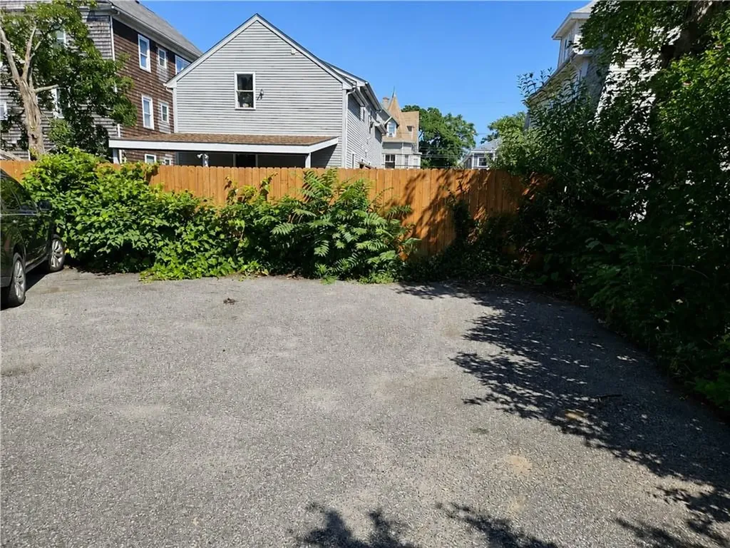 29 31 Laura Street Providence RI 02907