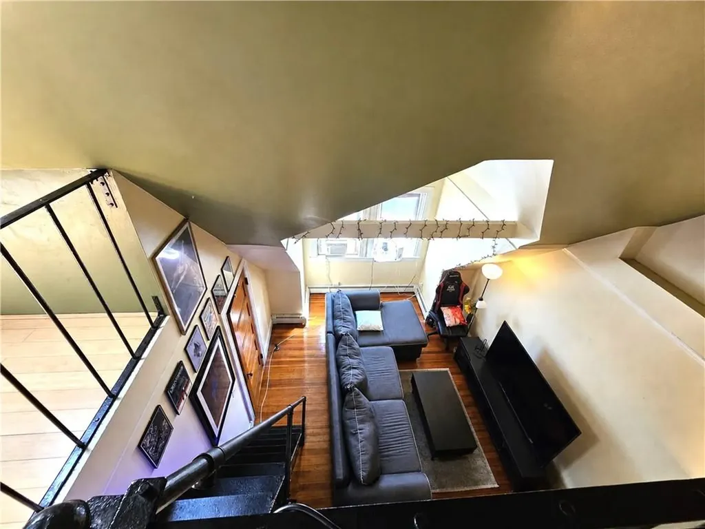 29 31 Laura Street Providence RI 02907