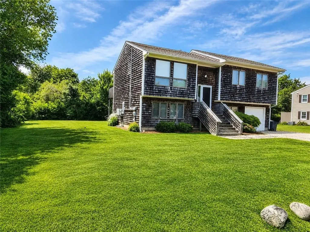 42 Jamestown Boulevard Narragansett RI 02882