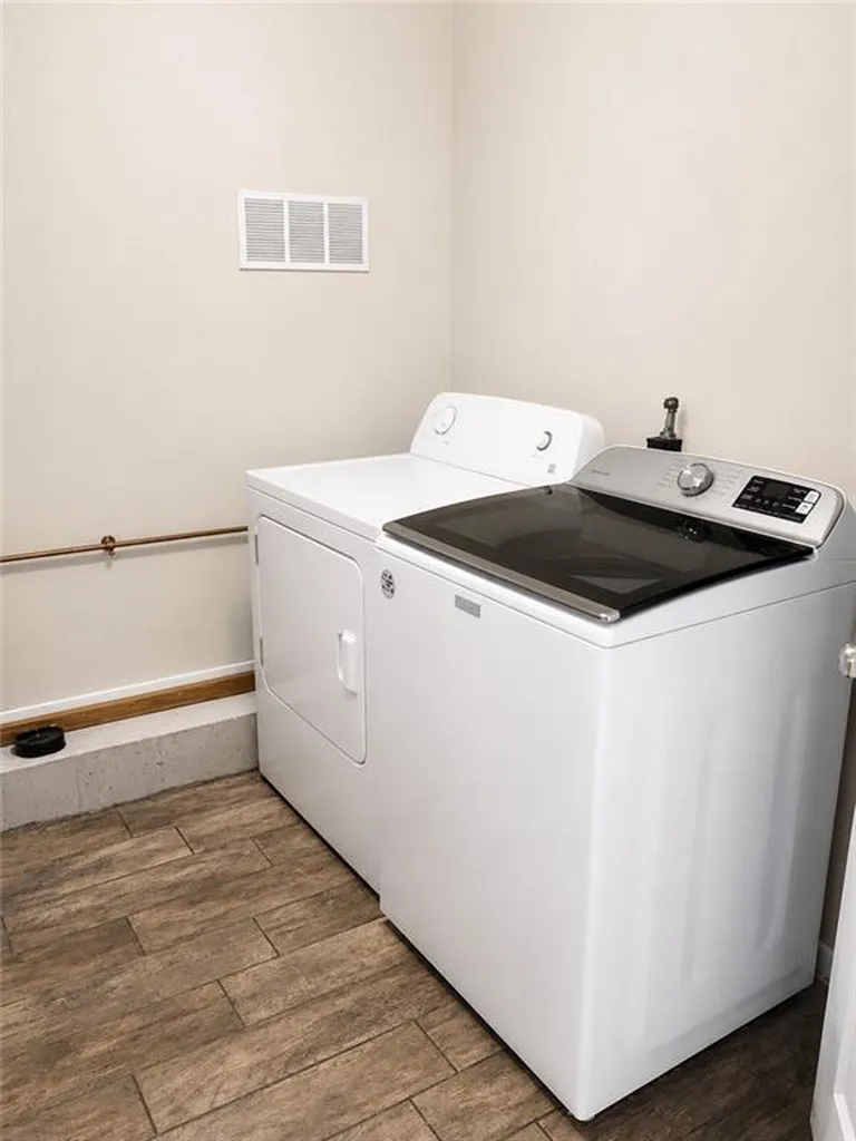42 Jamestown Boulevard Narragansett RI 02882