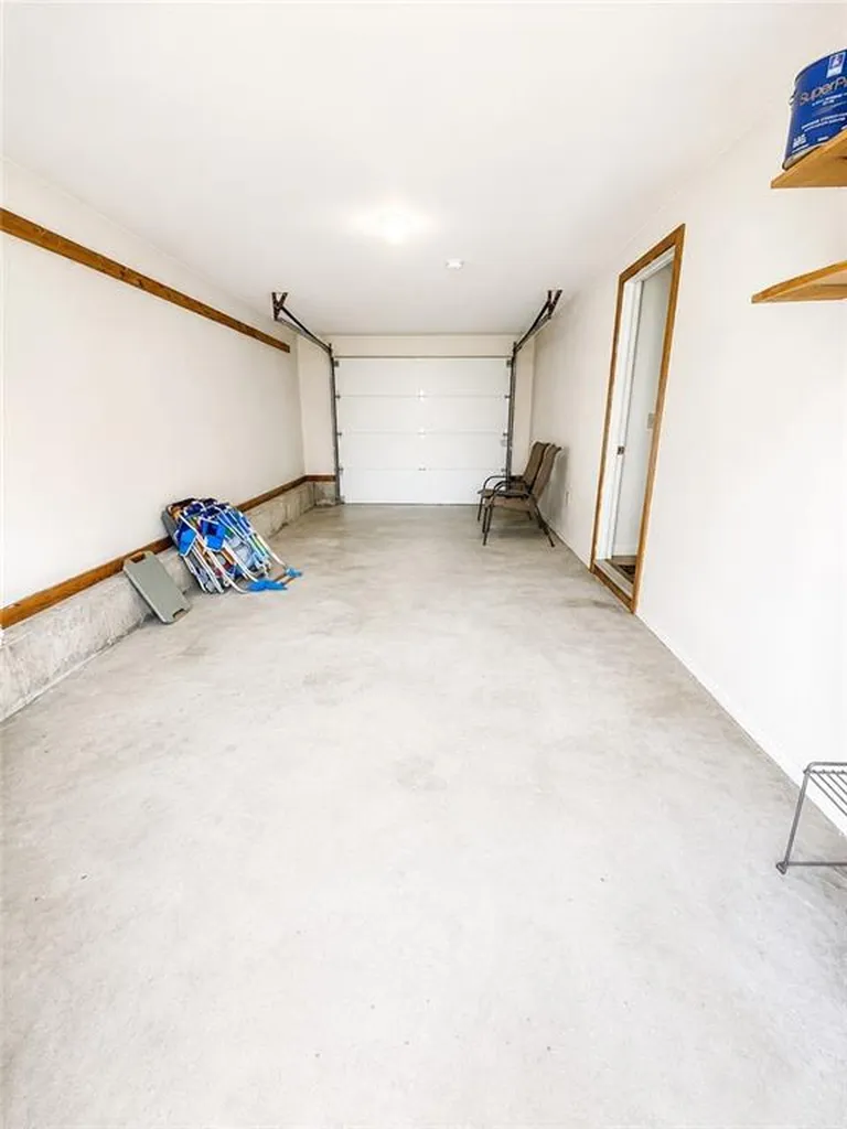42 Jamestown Boulevard Narragansett RI 02882