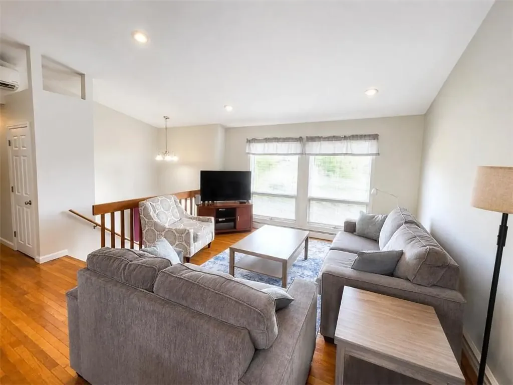 42 Jamestown Boulevard Narragansett RI 02882
