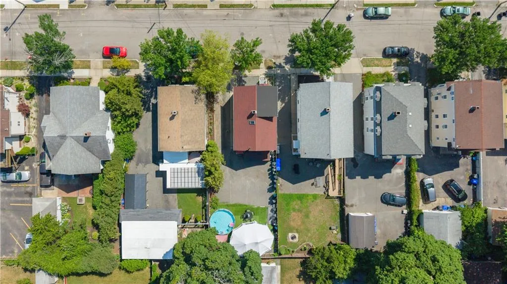 62 Mary Avenue East Providence RI 02914