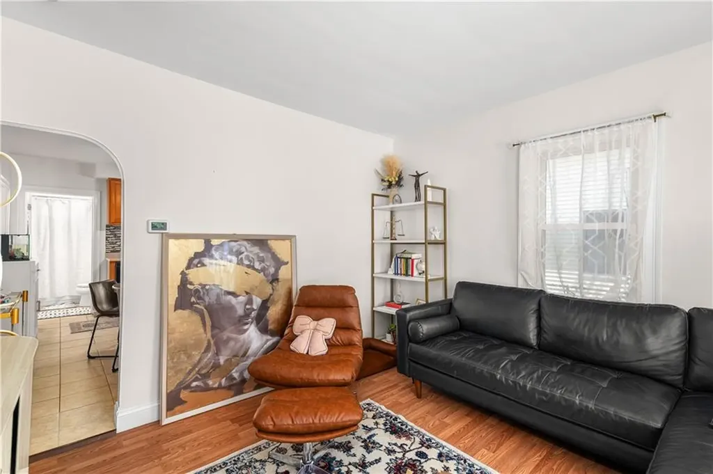 62 Mary Avenue East Providence RI 02914