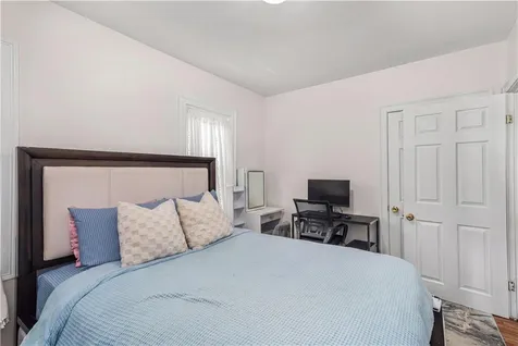 62 Mary Avenue East Providence RI 02914