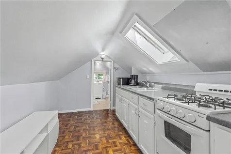 62 Mary Avenue East Providence RI 02914