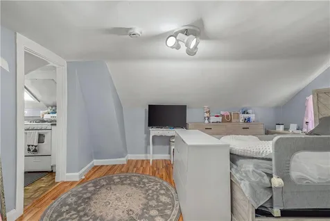 62 Mary Avenue East Providence RI 02914