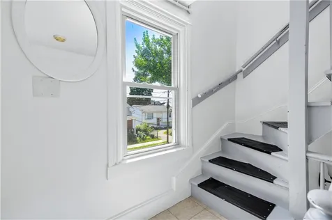 62 Mary Avenue East Providence RI 02914