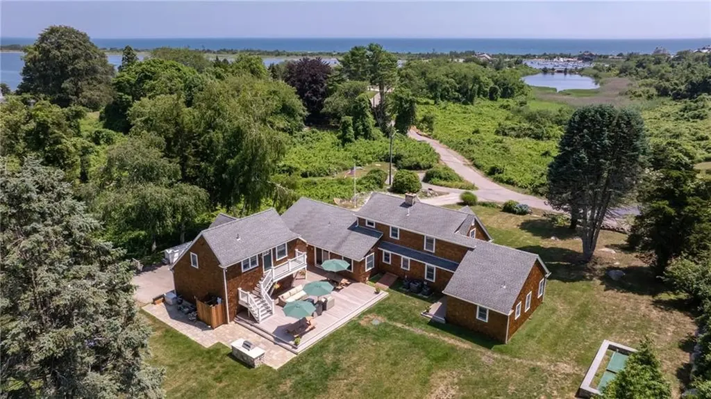 58 Chapman Road Westerly RI 02891